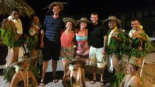 28 – Honeymooners in Tahiti