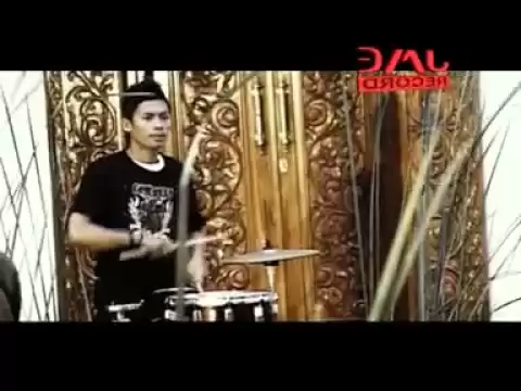 Download MP3 Jumpring band lacur