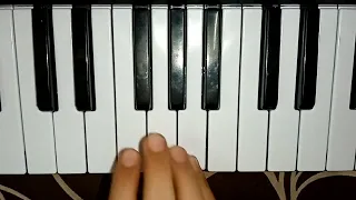 عزف اغنية القاهرة ونيلها   عمرو دياب   محمد منير دندنها