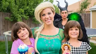 Download Frozen Elsa and Maleficent help teach TWINS Kindness with Surprise Cupcake Princesses MP3