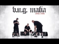 Download Lagu B.U.G. Mafia - Cand Trandafirii Mor (feat. Lucian Colareza) (Prod. Tata Vlad)