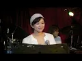 素敵な女性が杏里「オリビアを聴きながら」を生バンドで熱唱！　新宿２１世紀 にて