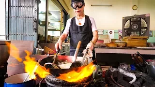 Thai Street Food Michelin Star - GIANT CRAB OMELET at Jay Fai in Bangkok Thailand