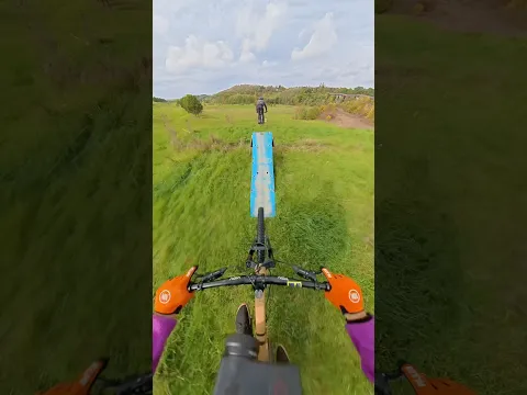 Riesen Hang + Rampen = neues Challenge Video online โ๐ผโค๏ธโ๐ฅ#mtb #bike #challenge #freeride #pov