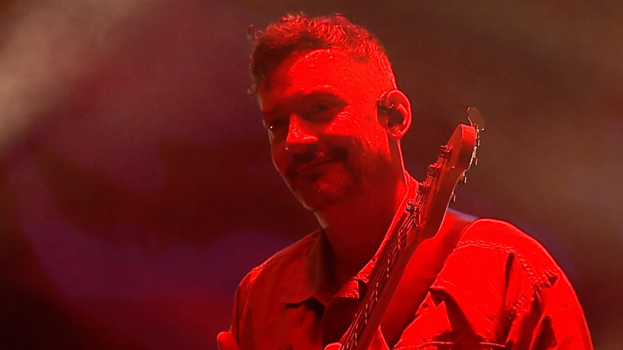 Bonobo - Wish I Didn't Miss You ft. Nicole Miglis (Angie Stone cover) (6 Music Live Session) Bonobo - Wish I Didn't Miss You ft. Nicole Miglis (Angie Stone cover) (6 Music Live Session)