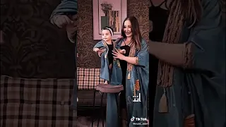 شهد الشمري مع بنتها بنفس اللبس كياتة 