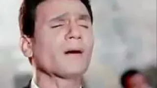 عبد الحليم حافظ        أعز الناس حبايبنا دندنها