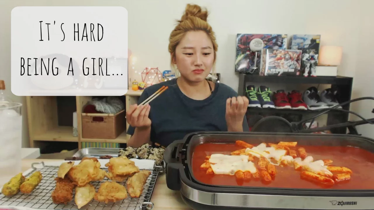 Spicy Rice Cakes Deluxe Mukbang   KEEMi