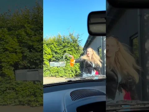 When Windshield Wipers Steal the Show 😂🚗