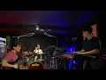 Hand’s Up Mates Trio