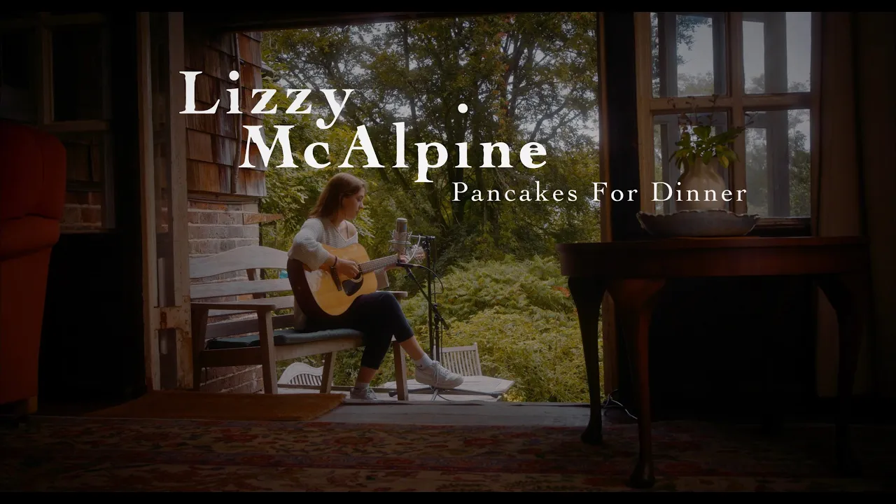 Lizzy McAlpine - Pancakes for Dinner (Live)