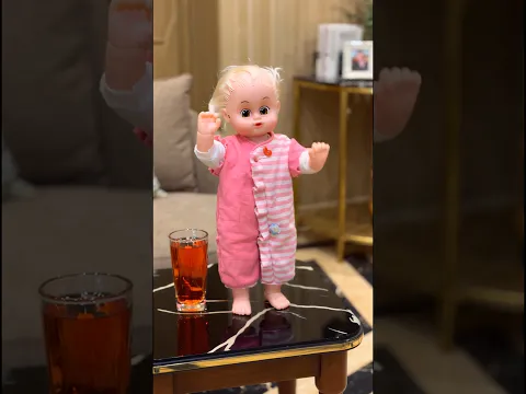 الدمية صارت ترقص لوحدها؟😱