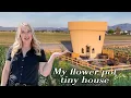 Download Lagu It looks like a giant flower pot, but inside is a surprise! Tiny Home Tour