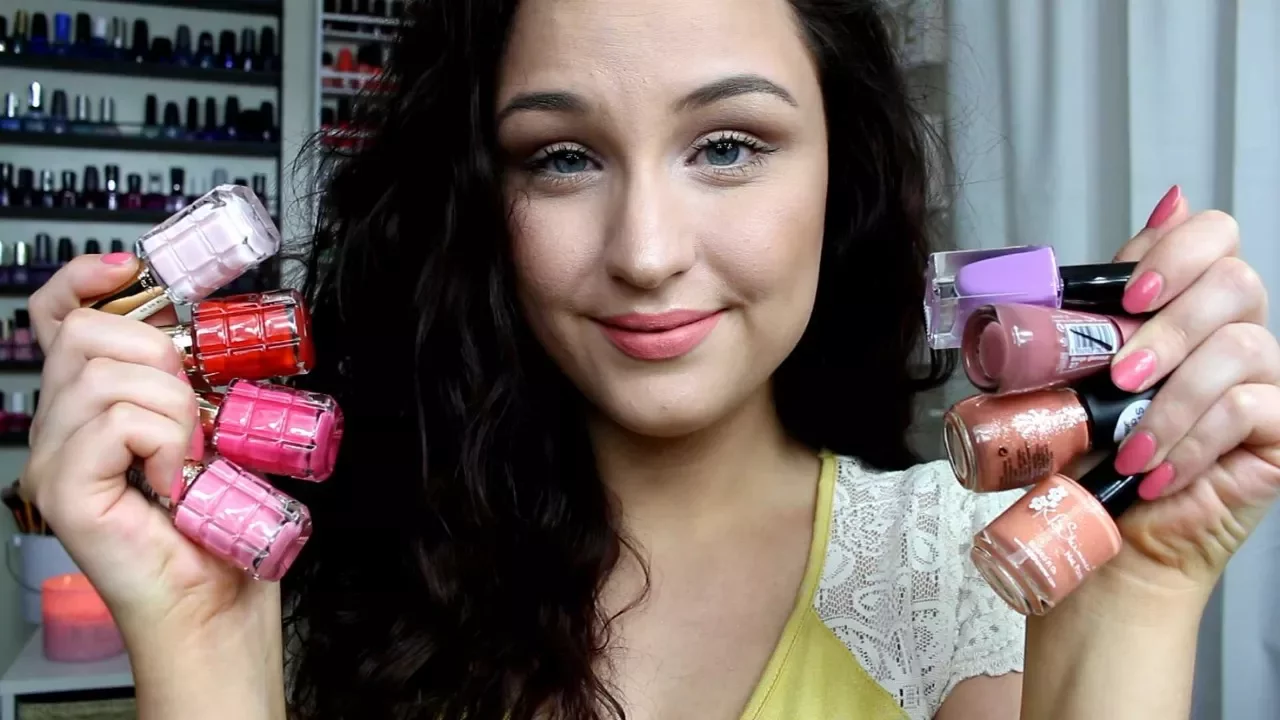 Glassy Nude Nails - How To | Shonagh Scott