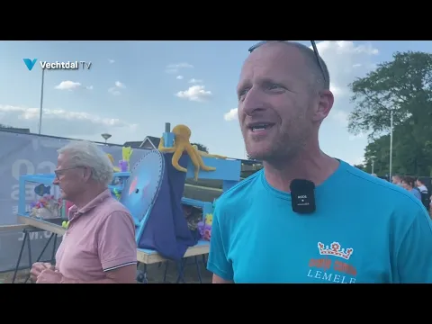 Knikkeren voor gevorderden tijdens Lemels feest