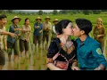Download Lagu Truong overwint verlegenheid - Tieu Nu kussen op een drukke plek