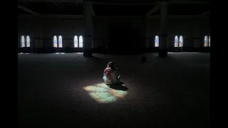 و م ن ي ت و ك ل ع ل ى الل ه ف ه و ح س ب ه Quran القرآن 