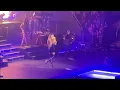 Kelsea Ballerini  -  How Do I Do This