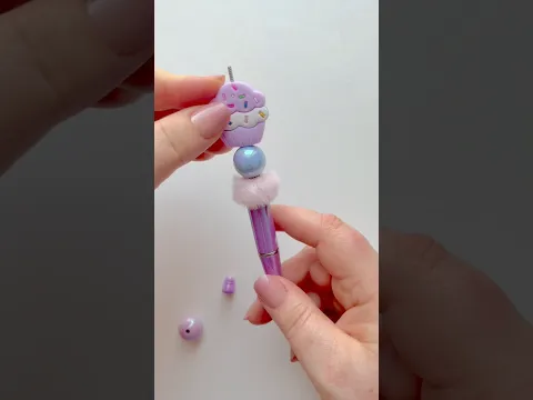 Let’s make muffin beaded pen! #beads #beadedpen