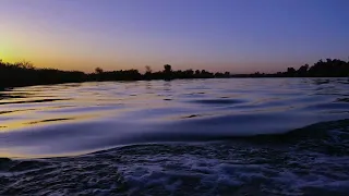  دير الزور  نهر الفرات           اغنية ياقمر عندي حبيبه  دندنها