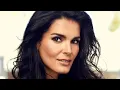 13 Sexy Photos of Angie Harmon