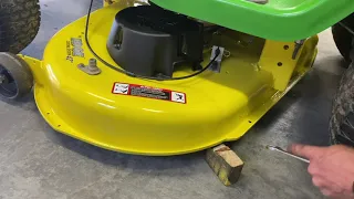 How to adjust level set up a 42in mower deck on a John Deere Lawn Tractor mower LA125 100 Series