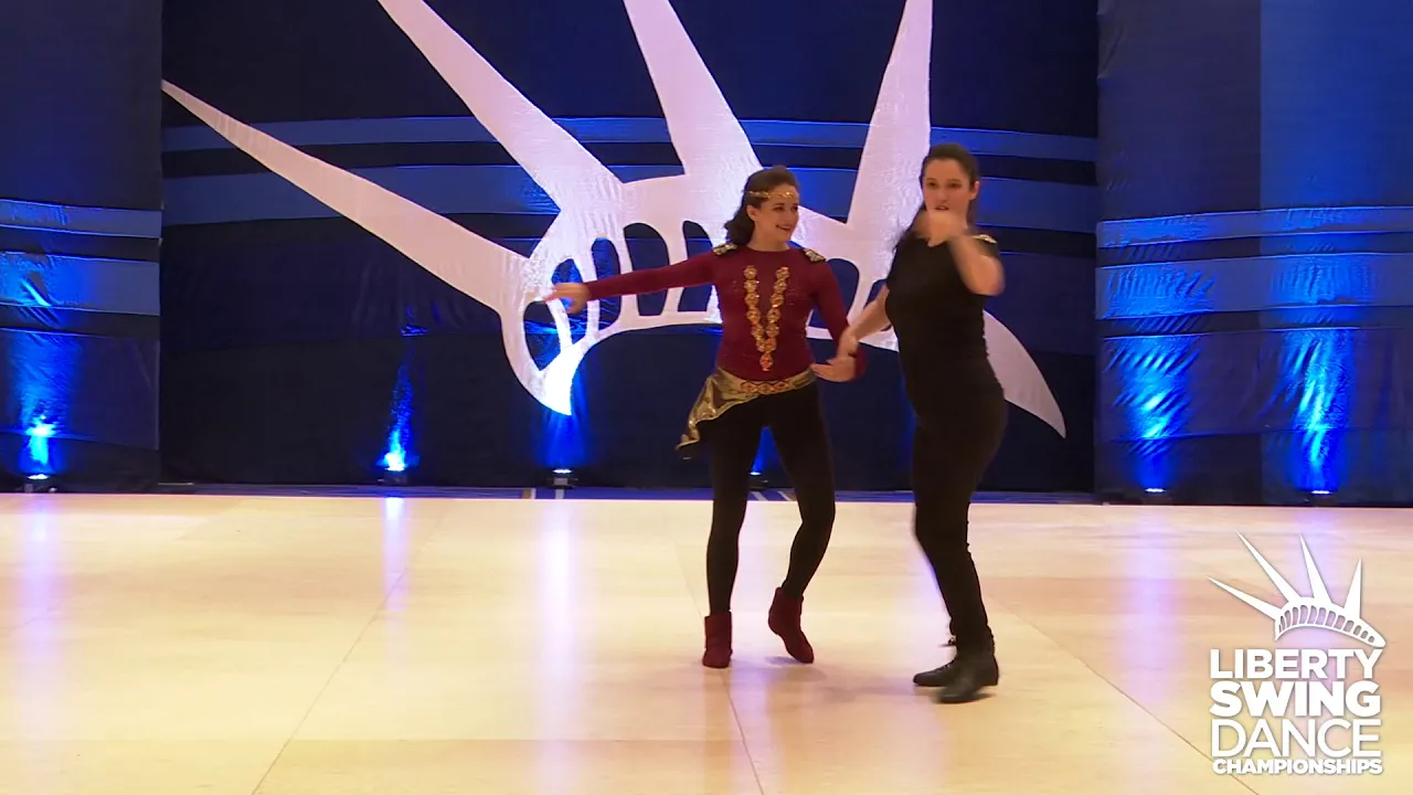 Liberty Swing 2019 Rising Star Katia Grigoriants & Rebecca Tasetano