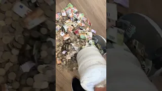 Money أكبر حصالة 