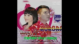 Download TASYA ROSMALA FEAT GERRY MAHESSA --MEMORY DAUN PISANG MP3