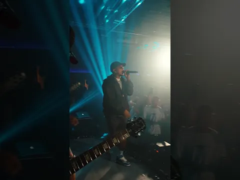 Pero debes saber que el mundo da tantas vueltas… #luisterlavoz #musica #live