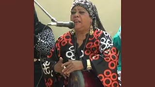 أنا بنت عمك دندنها