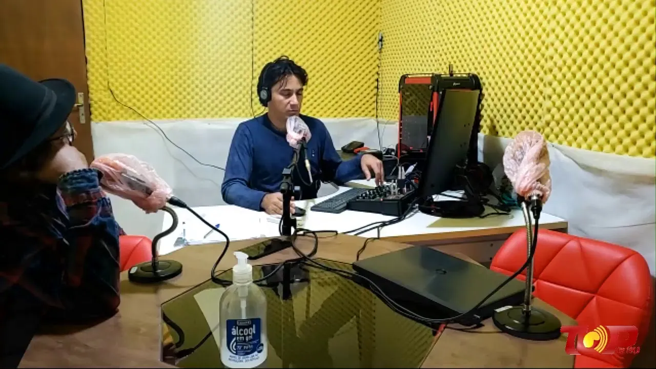 Rádio Top Fm 104,9 MHz