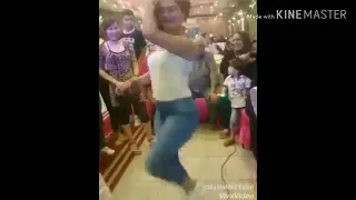 رقص بنات علي مهرجان عايم في بحر الغدر جامده حالات واتس 