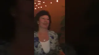 Жених играет на баяне весёлые свадебные частушки а гости пустились в пляс свадьба частушки 