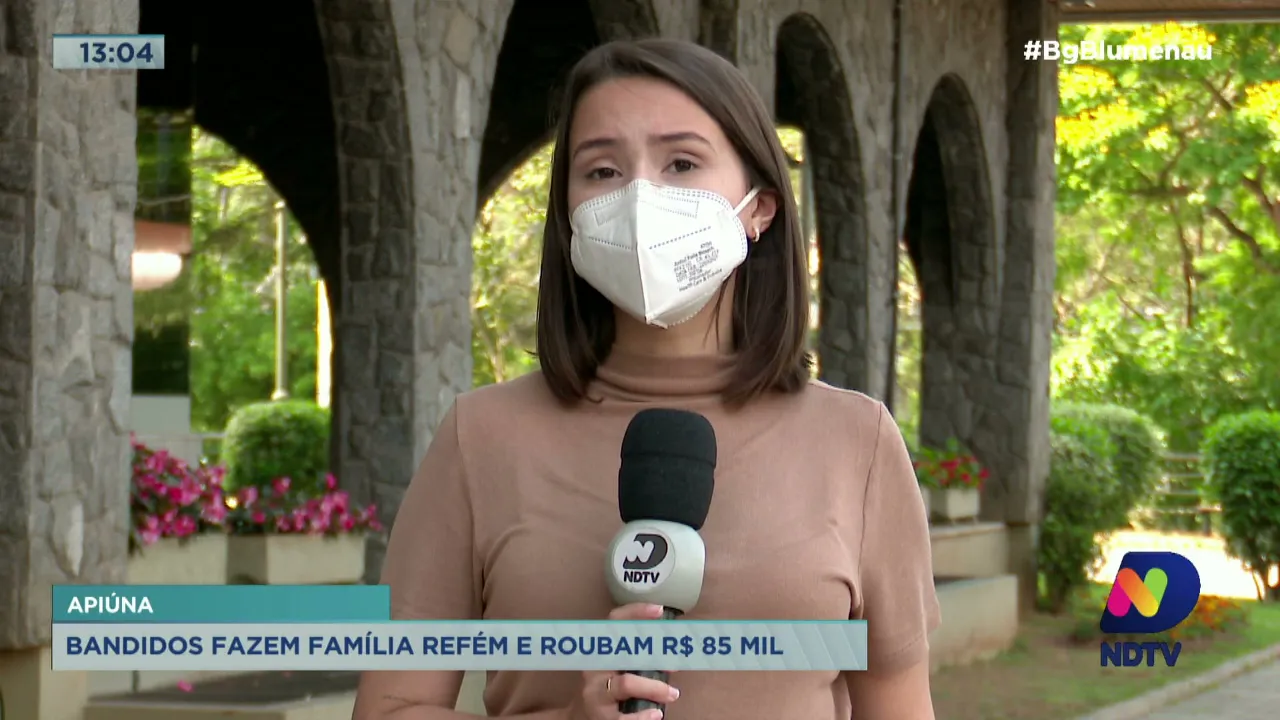 Bandidos fazem família refém e roubam R$ 85 mil em Apiúna
