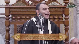 أغمضت عيني كي يراك فؤادي المنشد أحمد خضر 