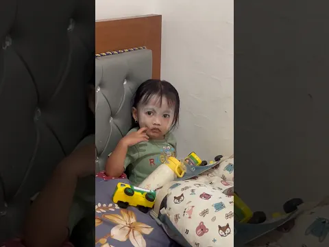 adek abis mandi😂