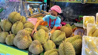 Amazing! Thai Lady Selling Giant Durians - Fruit Cutting Skills