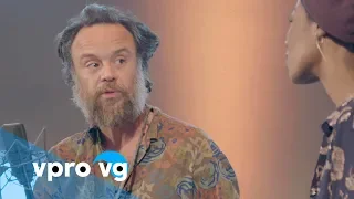 Download Narcos song origins: Rodrigo Amarante (Giovanca interview) MP3