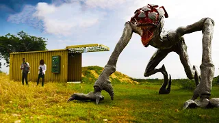 العالم كله بيتدمر ولو عملت صوت وحوش غامضة بتاكلك و الحل الوحيد تبقي صامت عشان تعيش 