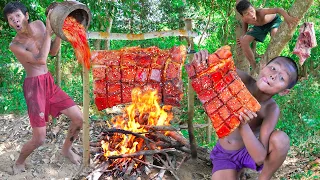 Survival Skills - Cooking Pork Belly in The Jungle Eating Dinner