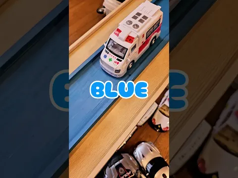 Ambulance Driving on the Color Lane #救急車 #minicar #toys