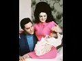 Elvis Presley - Don't Cry Daddy (with family pictures)
