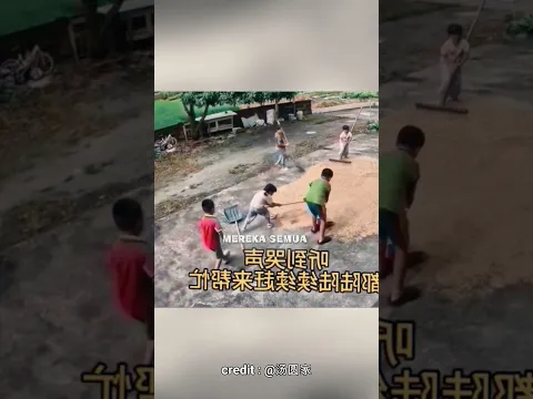 Teman-temannya datang disaat yang tepat