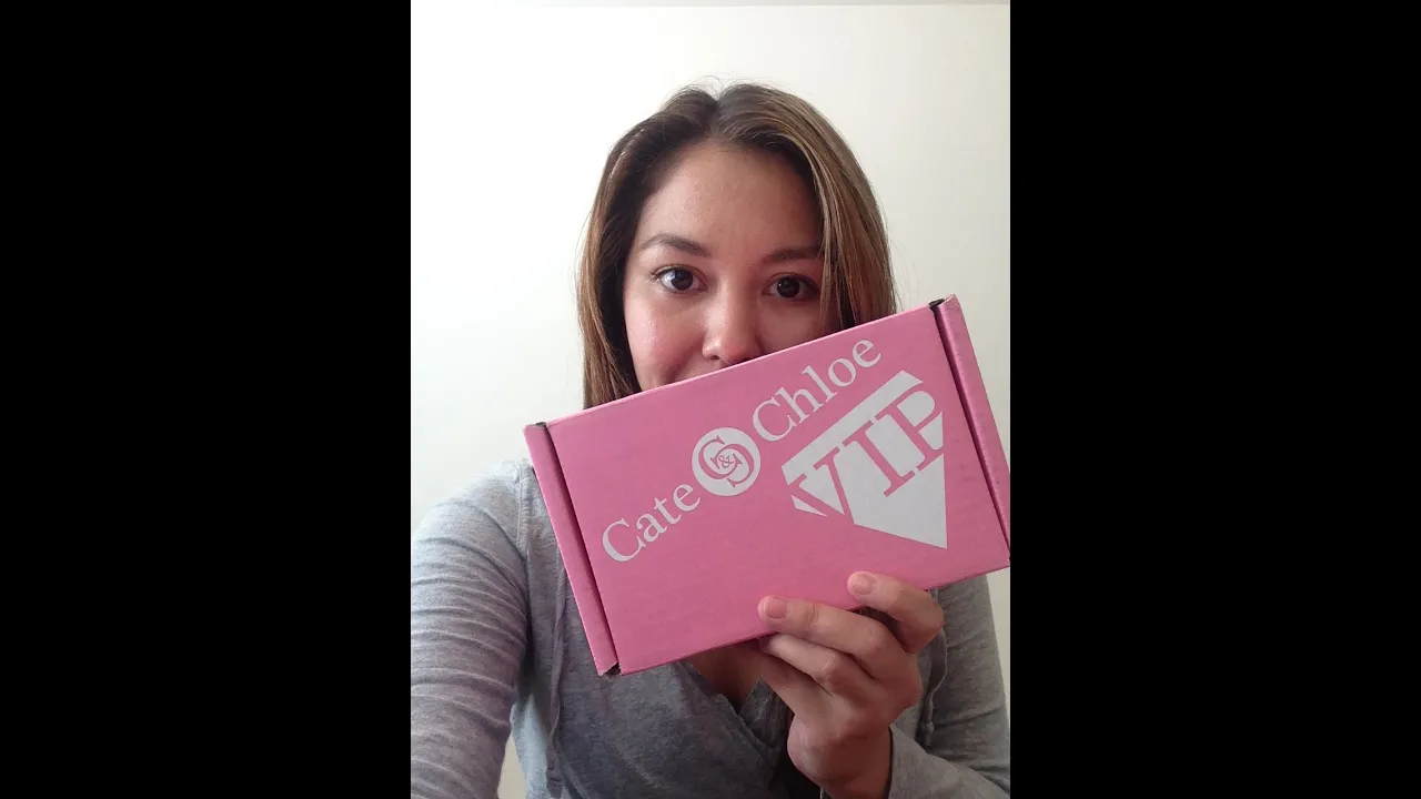 Review: Cate & Chloe Zara necklace