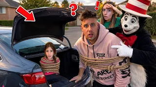 SHOCK: PAPÀ MIKE E AURORA VENGONO CATTURATI DAL GATTO COL CAPPELLO, LAURA È DISPERATA!
