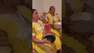 ميرا حاضرة مشاء الله     مع بنات بنواسات دندنها