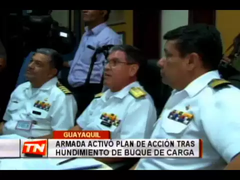 Armada activó plan de acción tras hundimiento de buque de carga