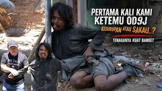 OD9J INI KE5URUP4N, TENAGANYA KUAT BANGET, TIDAK MAU LEPAS DARI TIANG !!