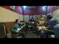 Download Lagu Knockin' On Haven's Door - Guns N' Roses (Lyrics) || Cover by BeBand || Suhetheproject
